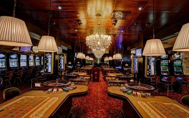 Oferta restauracji i strefy lounge